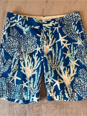 Lilly Pulitzer Blue Coral & Seaweed Chipper Flat-Front Shorts 6